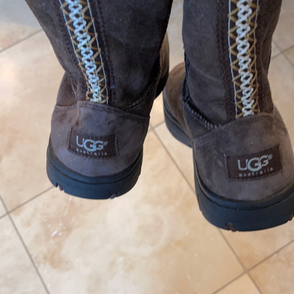 Ugg brown boots suede and shearling with embroidery trim